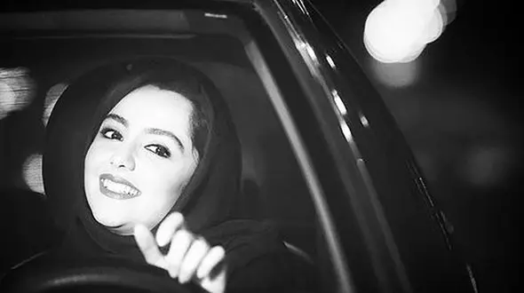 خنده ها و شادی نازنین بیاتی در عروسی مردم + عکس