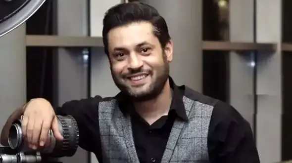 رونمایی از همسر و مادر زن فوق جذاب و جوان بازیگر تازه داماد تلویزیون + عکس جذاب روزبه معینی