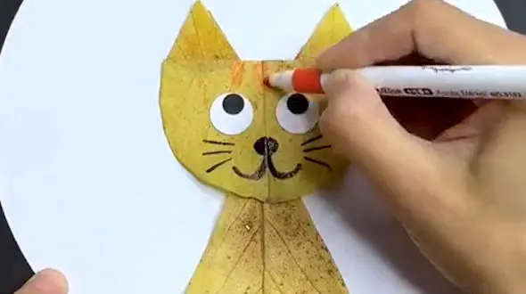 طرز ساخت گربه با برگ پاییز + فیلم