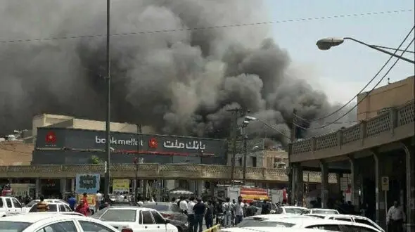 تصاویر آتش سوزی بزرگ در پاساژ رضوان اهواز + عکس 