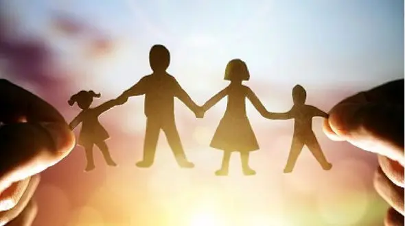 تربیت فرزند با دیدگاه سخاوتمندانه؛ روش‌ های عملی و موثر