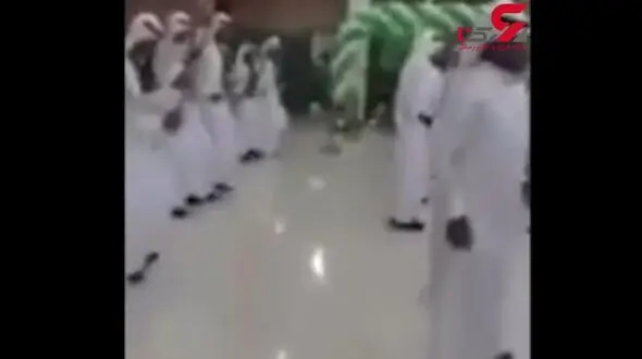بی حرمتی آل سعود به نمازگزاران + فیلم