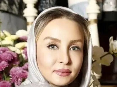 نگاهی به تیپ و استایل اروپایی حدیث فولادوند با کلاه فرانسوی زیبا