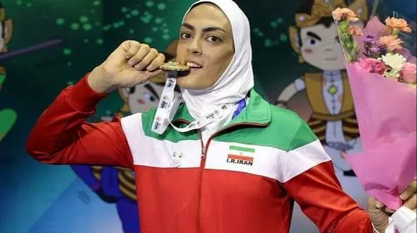 فیلم/شهربانو منصوریان قهرمان ووشو/ برای تولدم چیزی خوشحالم نمیکنه /مگر اینکه آیفون، طلا یا سکه باشه / پایین تر از ربع سکه باشه ناراحت میشم