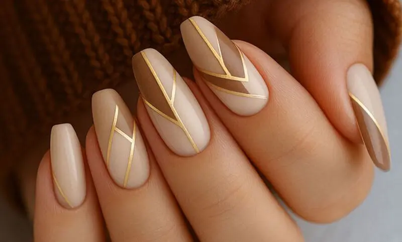 طراحی شیک ناخن مات