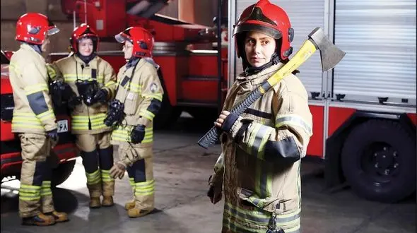 فیلم یک آتش نشان زن ایرانی که وایرال شد ! / همه تحسینش کردند !