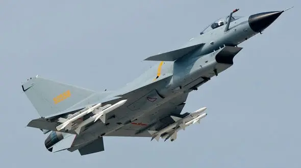 جنگنده چینی J10؛ تهدیدی جدی برای قدرت‌های غربی + فیلم