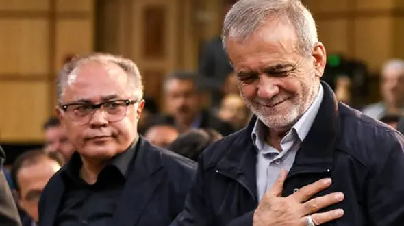 پزشکیان در کمال صداقت معاون پارلمانی را برکنار کرد/ در دوره‌های قبل با اختلاس‌های میلیاردی هم با تسامح برخورد می‌شد