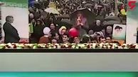اتفاق جالب برای المیرا شریفی حین پخش زنده مراسم راهپیمایی 22 بهمن تهران+فیلم