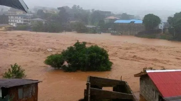 سیل در مالزی هزاران نفر را آواره کرد