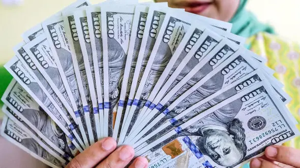 آخرین قیمت دلار در صرافی ها / امروز 18 اسفند