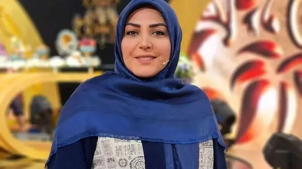عکس المیرا شریفی‌مقدم از دورران کودکی و بامزه‌اش با چادر گل‌گلی / همون لبخند همون چهره بدون ذره ای تغییر!
