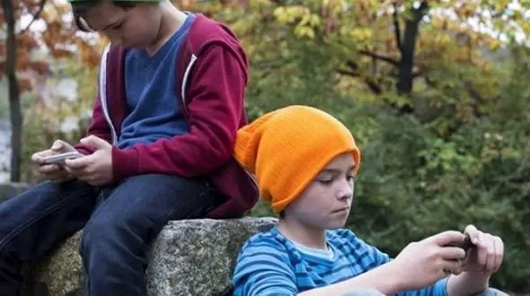 نگرانی جامعه روانشناسی برای 12 میلیون کودک ایرانی / دستور دهند از روانشناسان در شبکه شاد استفاده شود