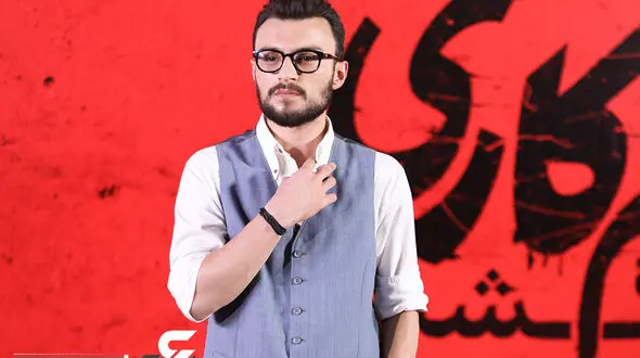این دختر نامزد کراش ترین پسر زخم کاری است؟ / با این عکس فاش شد!