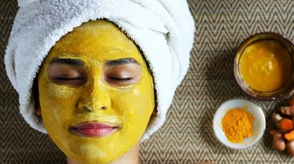 چگونه در خانه ماسک ضد جوش تهیه کنیم؟