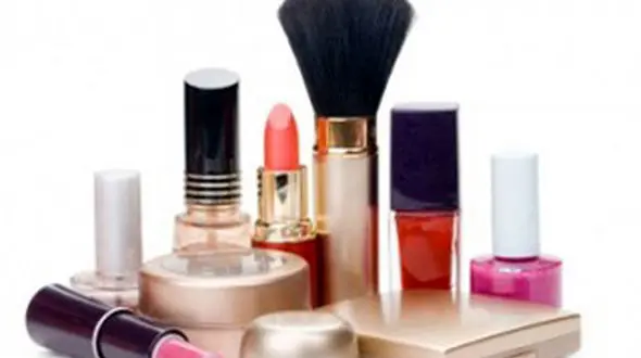 فواید لوازم آرایشی طبیعی 