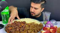 غذا خوردن با صدا؛ خوردن متفاوت چلو گوشت و چلو جگر سرخ شده به سبک پاکستانی +فیلم