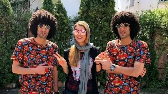 فیلم آواز هنرمندانه دو قلوی های پایتخت؛ رحمان رحیم پایتخت جدی جدی با خواننده های مشهور رقابت می کنن