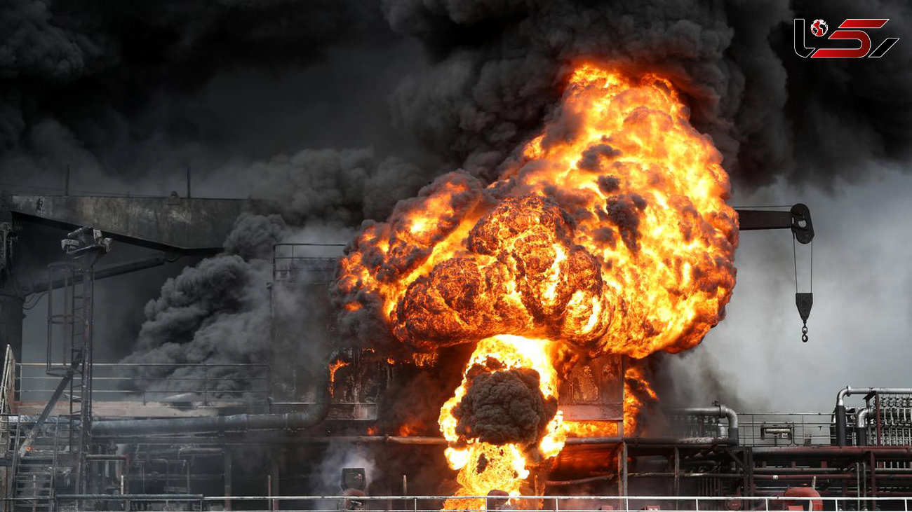 انفجار هولناک دو نفتکش  / 9 ملوان کره ای سوختند + عکس