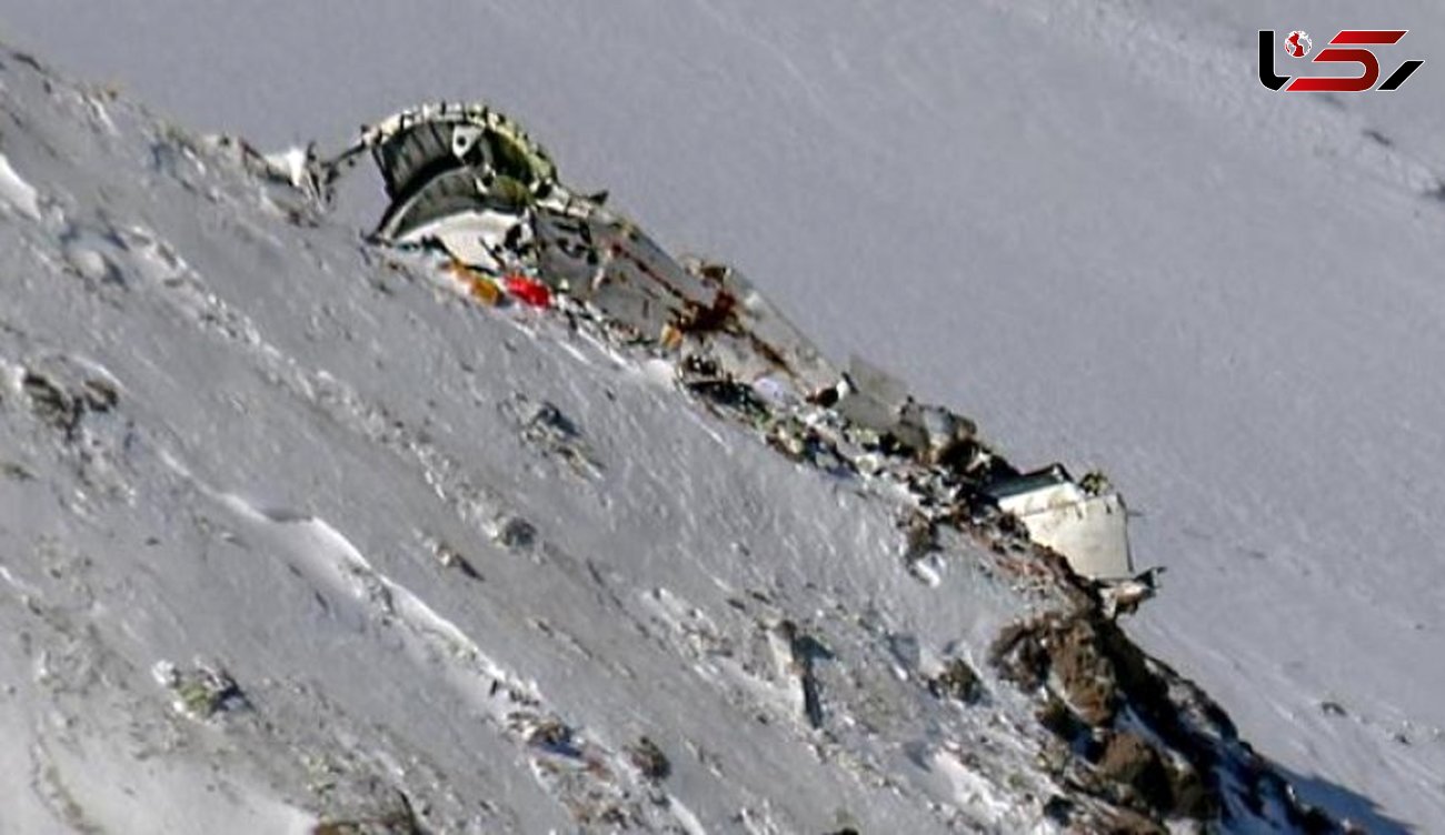  نخستین تصاویر از محل سقوط هواپیمای ATR در ارتفاعات دنا بعد از آب شدن برف 