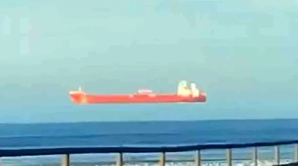 خطای دید جالب در ساحل دریا + فیلم