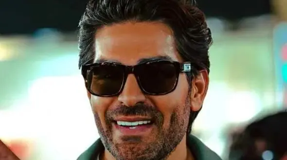 دانلود آهنگ زیبا و شاد «بیا بریم کوه» از رضا ملک زاده/ پاشو دنیا رو جمع کن بریم دریا کنار... + فیلم