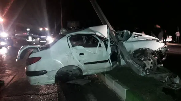 مرگ هولناک 2 زن و یک کودک در تصادف با تیربرق / زنده زنده سوختند