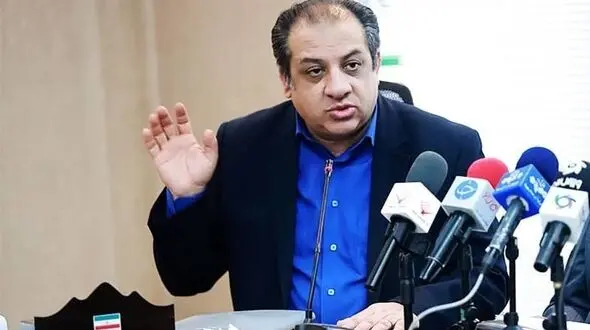 مهدی: حضور بانوان فقط در آزادی ممکن است/ تکلیف بازی پرسپولیس با هوادار امروز مشخص می‌شود