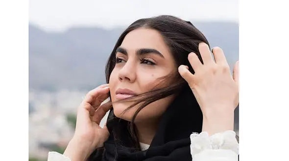 عکس دور از شان آزاده زارعی! / خانم بازیگر با این لباس همه را شوکه کرد !