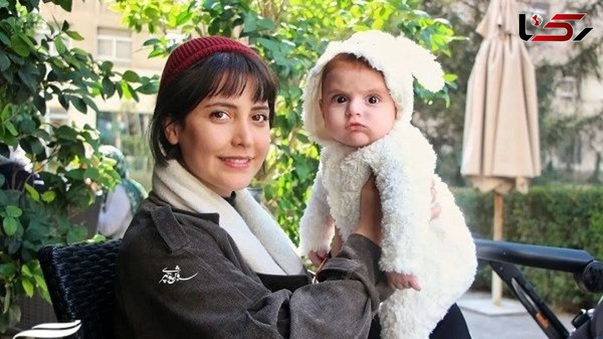 علاقه بامزه پسر شبنم قربانی به عروسک کاکتوس!چقدر گوگولی و خوردنیه این بچه!