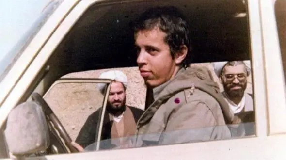 عکس/ شهید حسن باقری برادر سرلشکر باقری در دوران دبستان؛ دهه ۴۰