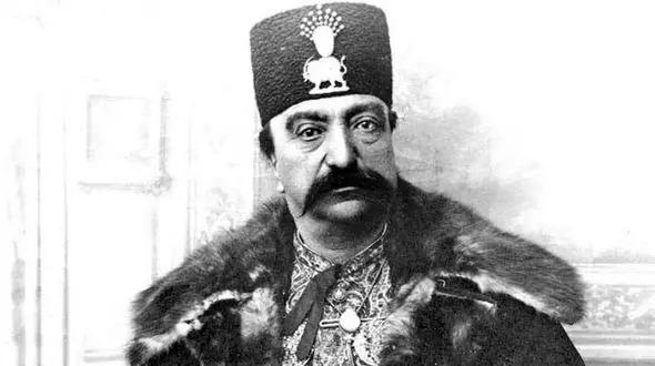 عکسی دیده نشده از سفره افطار ناصرالدین شاه 