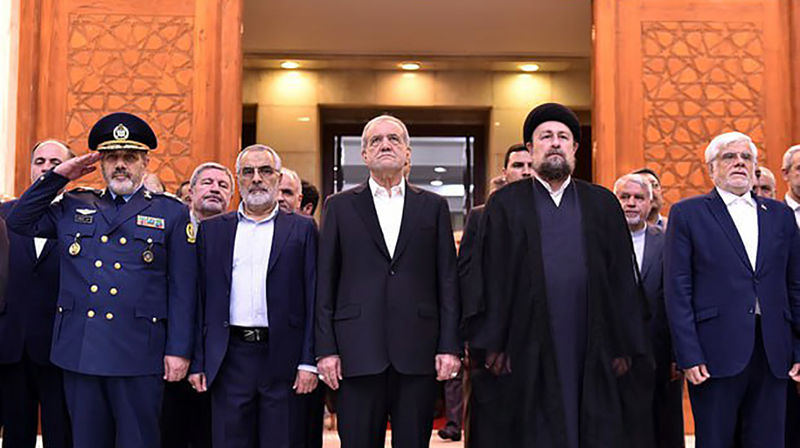 حجت‌الاسلام و المسلمین سید حسن خمینی امروز( دوشنبه ) طی سخنانی در مراسم تجدید میثاق هیأت دولت با آرمان‌های امام خمینی(س)