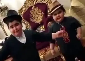 فیلم رقص آذری و اصیل دوتا پسربچه گردالی و تپل که قند تو دل هر آدمی آب میکنه