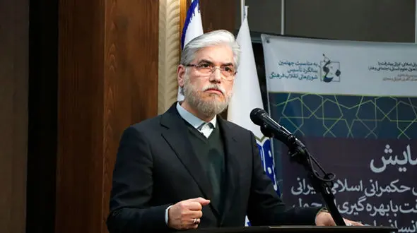 وزیر علوم: خدمات دانشگاهی کمونیستی است و رضایت ایجاد نمی‌کند / ۲۲ درصد بودجه دانشگاه‌ها صرف تغذیه دانشجویان می‌شود + فیلم