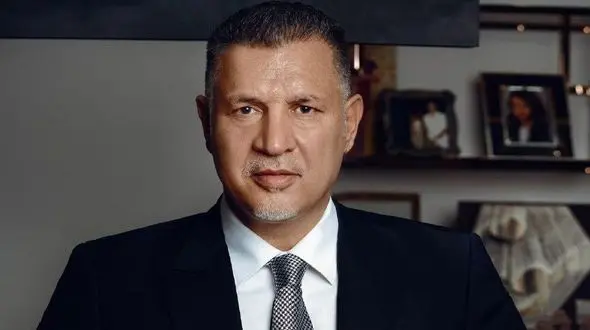 نگاهی به چیدمان جواهرفروشی لوکس علی دایی با طراحی شاهانه و مُد روز به سلیقه همسر ستاره فوتبال ایران در الهیه/ متفاوت و خاص