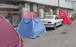 تداوم چادرخوابی همراهان بیماران شهرستانی در اطراف بیمارستان های تهران  + فیلم