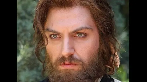 نگاهی به تولد 30 سالگی امیرحسین فتحی بازیگر سیاوش سریال جیران در دل جنگل/ چه خلوت +عکس