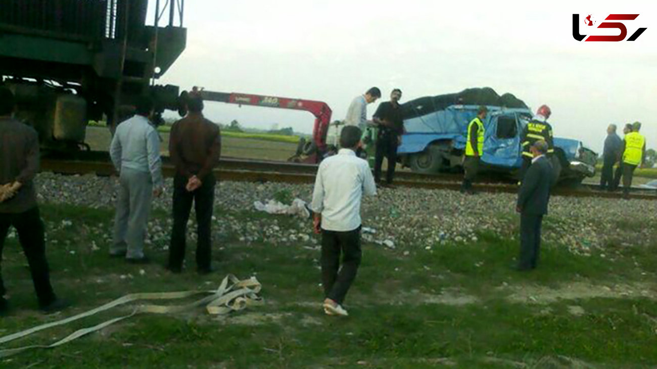 شناسایی مقصر اصلی تصادف قطار با نیسان در مسیر گرگان + عکس
