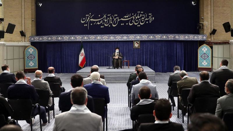 رهبر انقلاب در دیدار دست‌اندرکاران کنگره شهدای ورزشکار و جمعی از مادران شهدای ورزشکار: