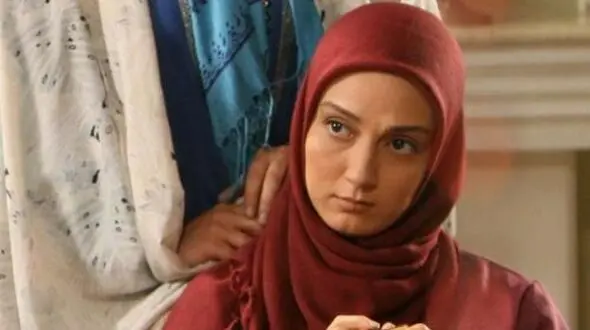 مادرانگی دلنشین حدیث میرامینی، روشنکِ سریال دلنوازان برای پسر جذابش / ماشالا چه بچه بانمکی+عکس