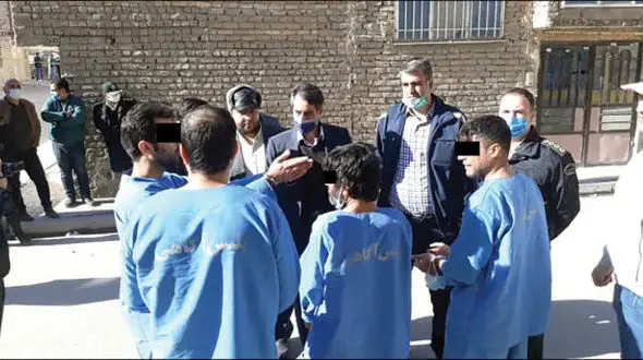 عکس / این قاتلان بی رحمانه مرد مشهدی را به رگبار بستند