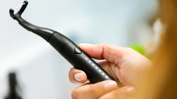 ساخت نخ دندان برقی جدیدترین تکنولوژی بهداشت دهان و دندان