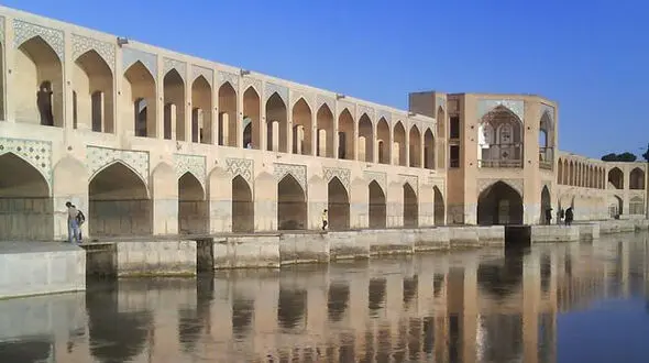 تنها 21 درصد از حجم سد زاینده رود دارای آب است/تابستان بسیار سختی پیش رو داریم