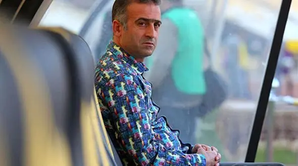 کمالوند: با تغییر کادر فنی مخالف نیستم اما وقت هدر ندهید/ اسکوچیچ مربی زحمت‌کشی است