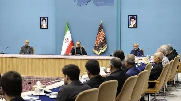 پزشکیان: قول می‌دهم بستر مشارکت مردم و بخش خصوصی را در عرصه اقتصاد و تولید فراهم کنیم