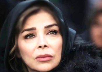 تبلیغات شیوا خنیاگر برای شغل دومش! چه کسب و کار پر رونقی! 