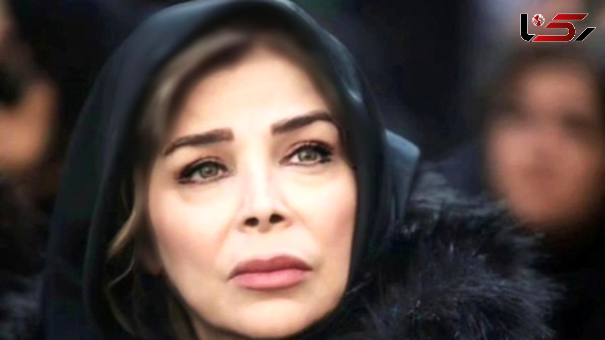 تبلیغات شیوا خنیاگر برای شغل دومش! چه کسب و کار پر رونقی!