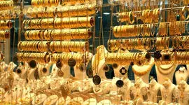 قیمت طلا در ایران افزایش یافت / 77 دلار در جهان ارزان شد