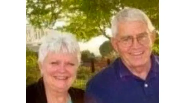 درخت کریسمس زن و شوهری را کشت +عکس